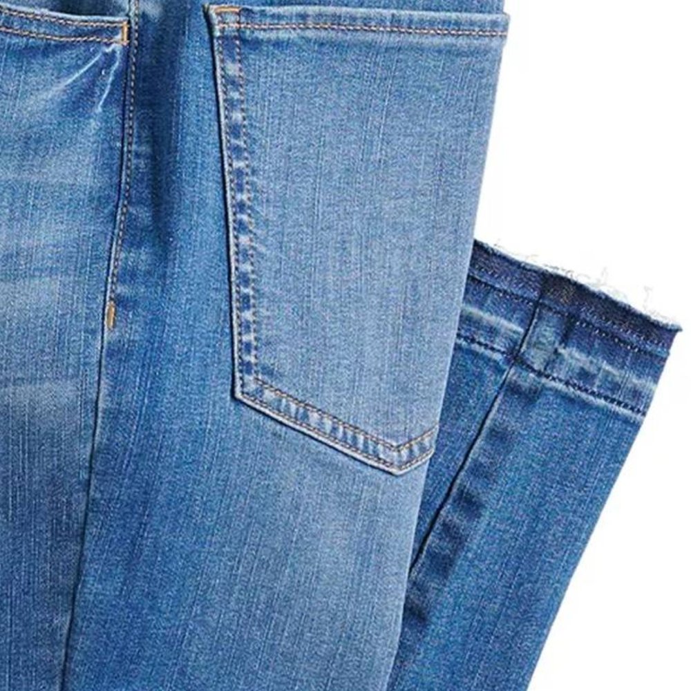 Women's So Super High-Rise Curvy Stretchy Jeans - Picture 2 of 3